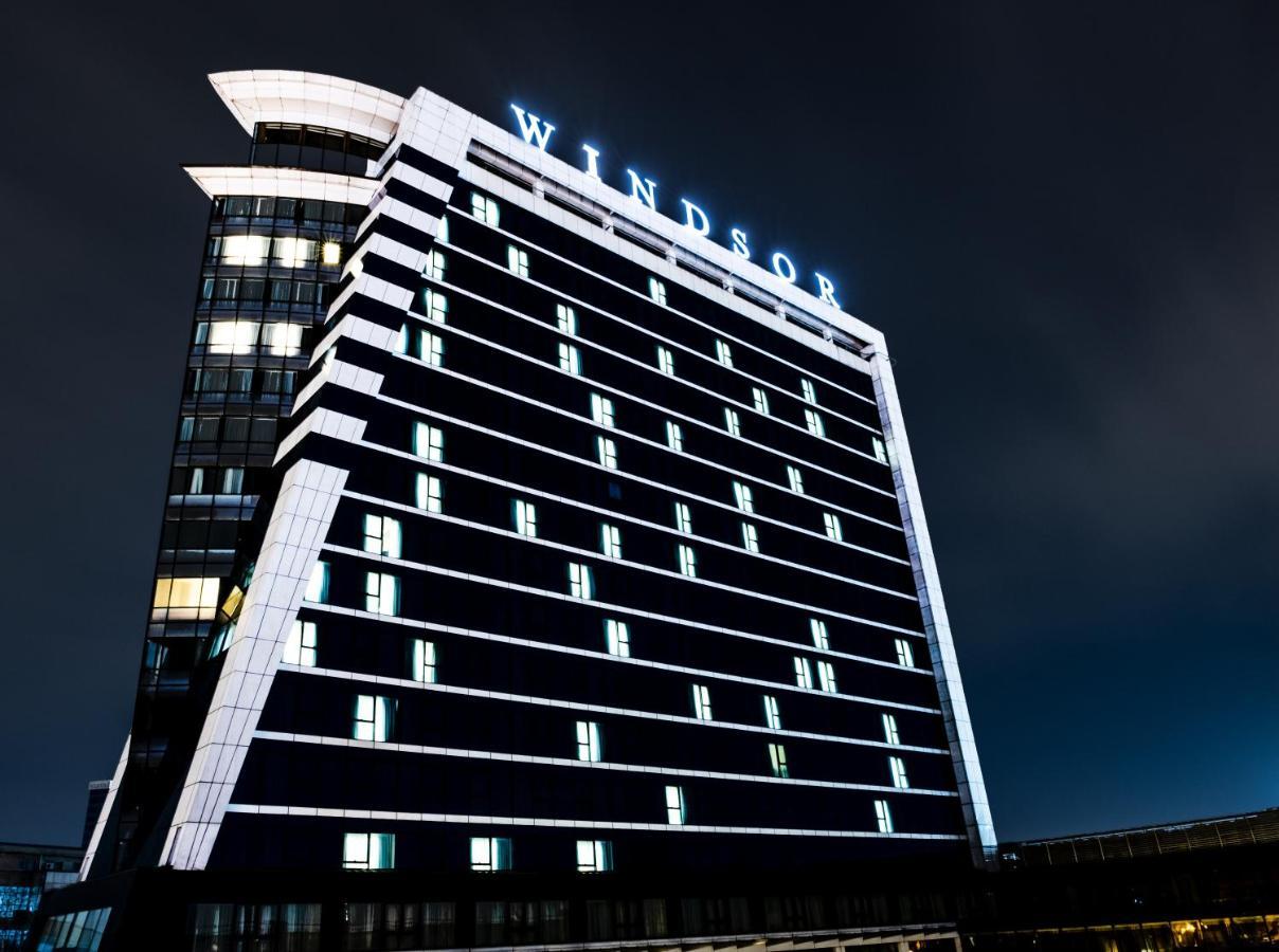 Windsor Hotel & Convention Center Истанбул Екстериор снимка Windsor Hotel