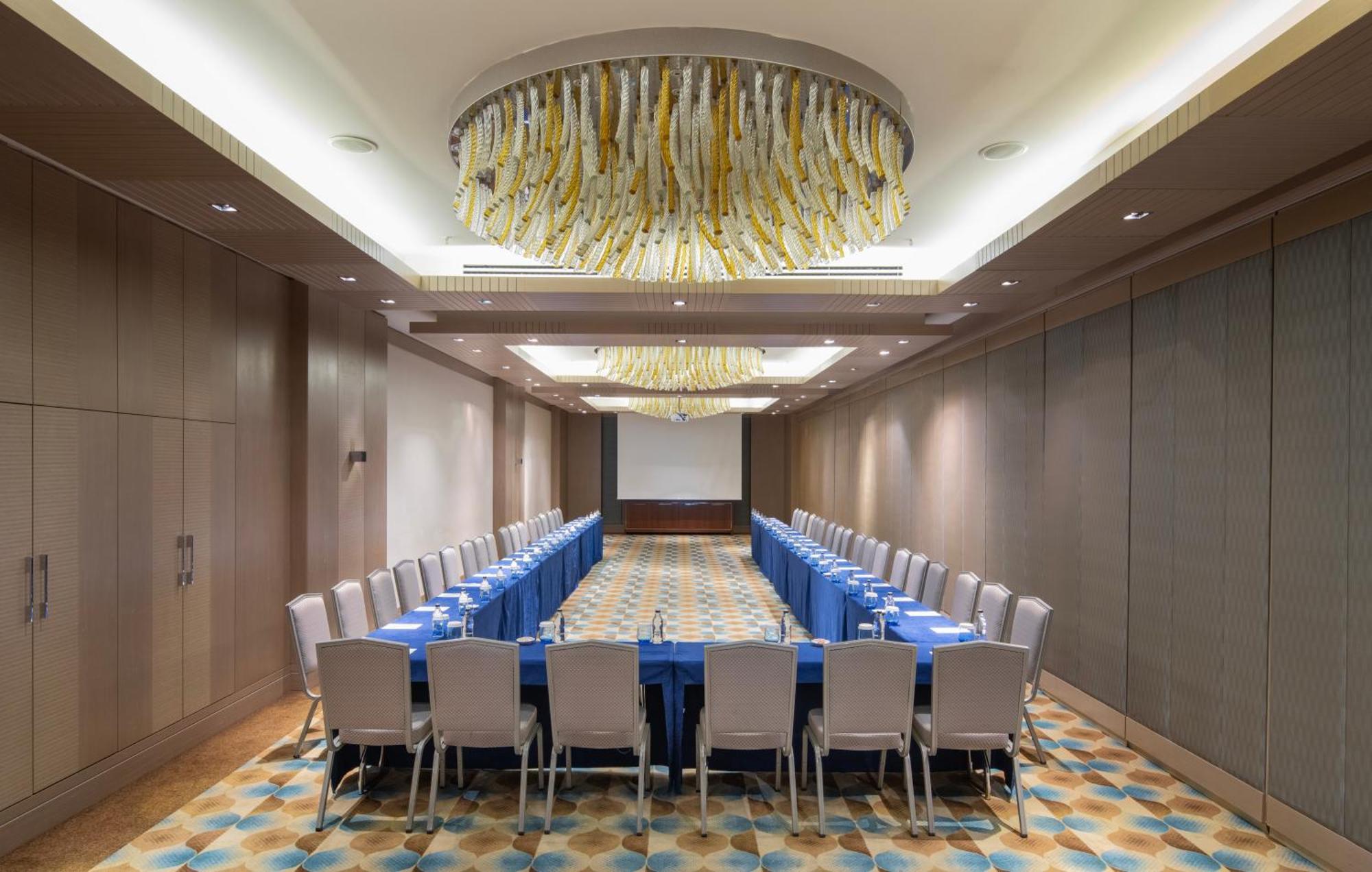 Windsor Hotel & Convention Center Истанбул Екстериор снимка Meeting room