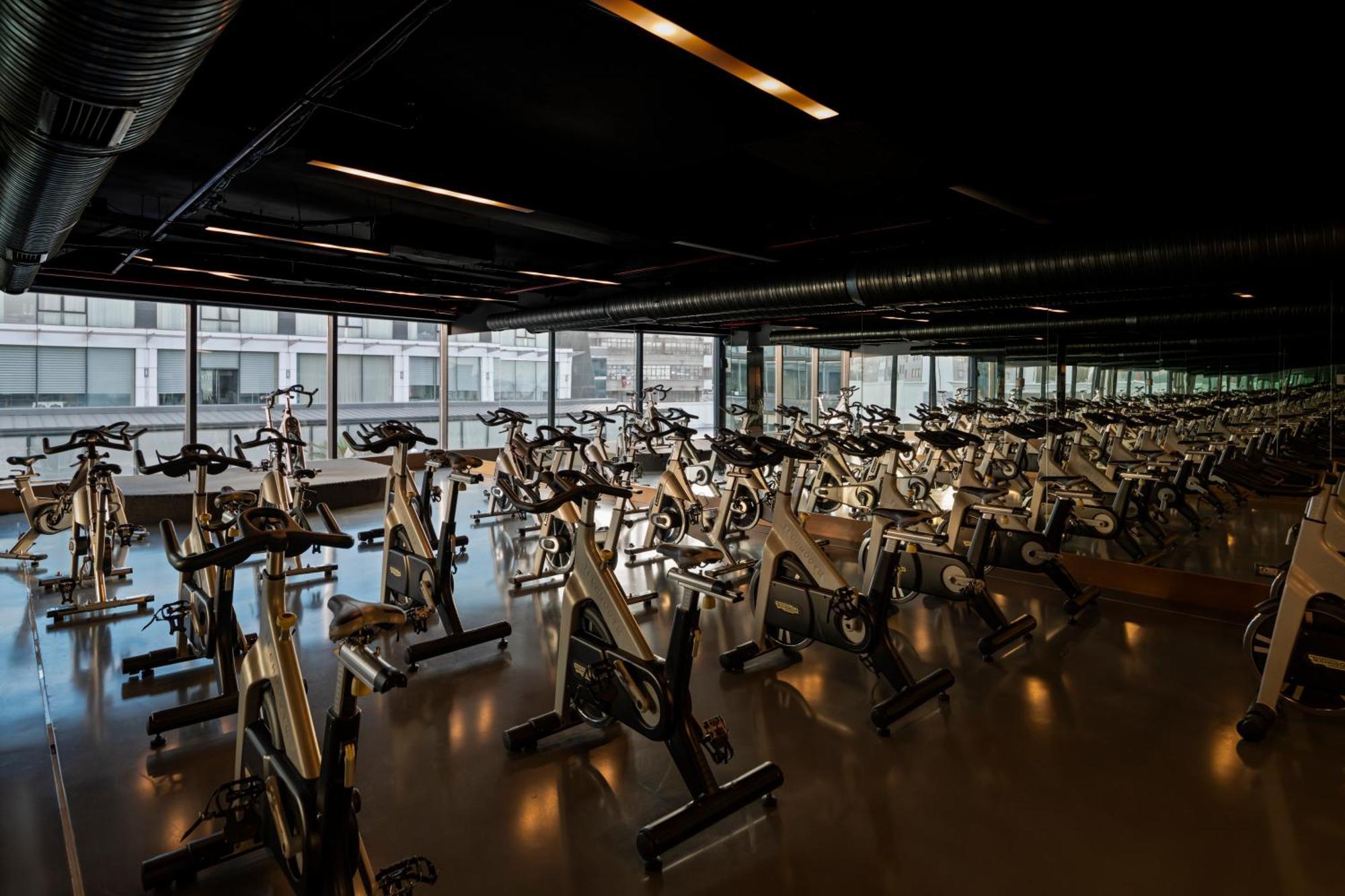 Windsor Hotel & Convention Center Истанбул Екстериор снимка The Fitness Center at the University of Michigan