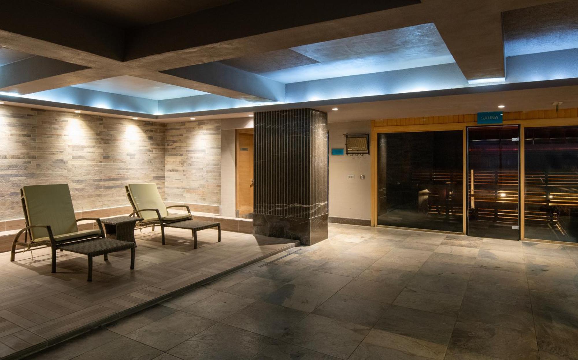 Windsor Hotel & Convention Center Истанбул Екстериор снимка The spa at the InterContinental