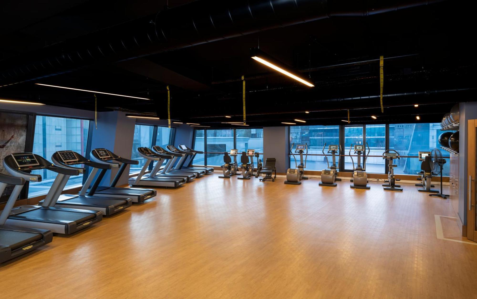 Windsor Hotel & Convention Center Истанбул Екстериор снимка The gym at the 1018 building